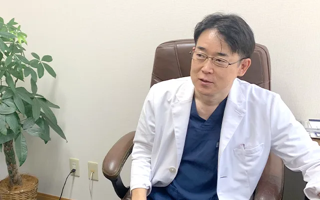 カウンセリングしている写真